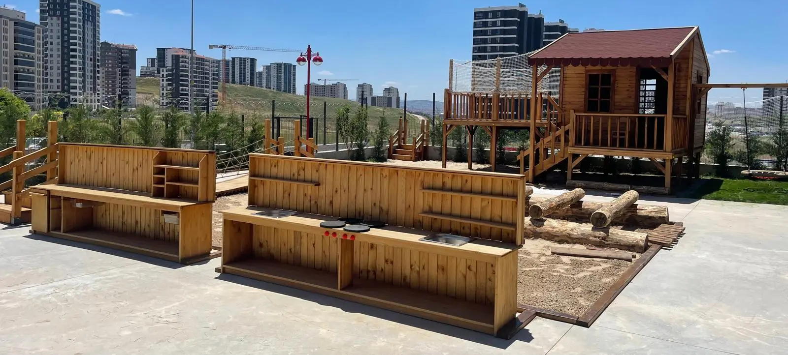 Açı Eryaman Koleji – Outdoor & Play – Mud kitchen