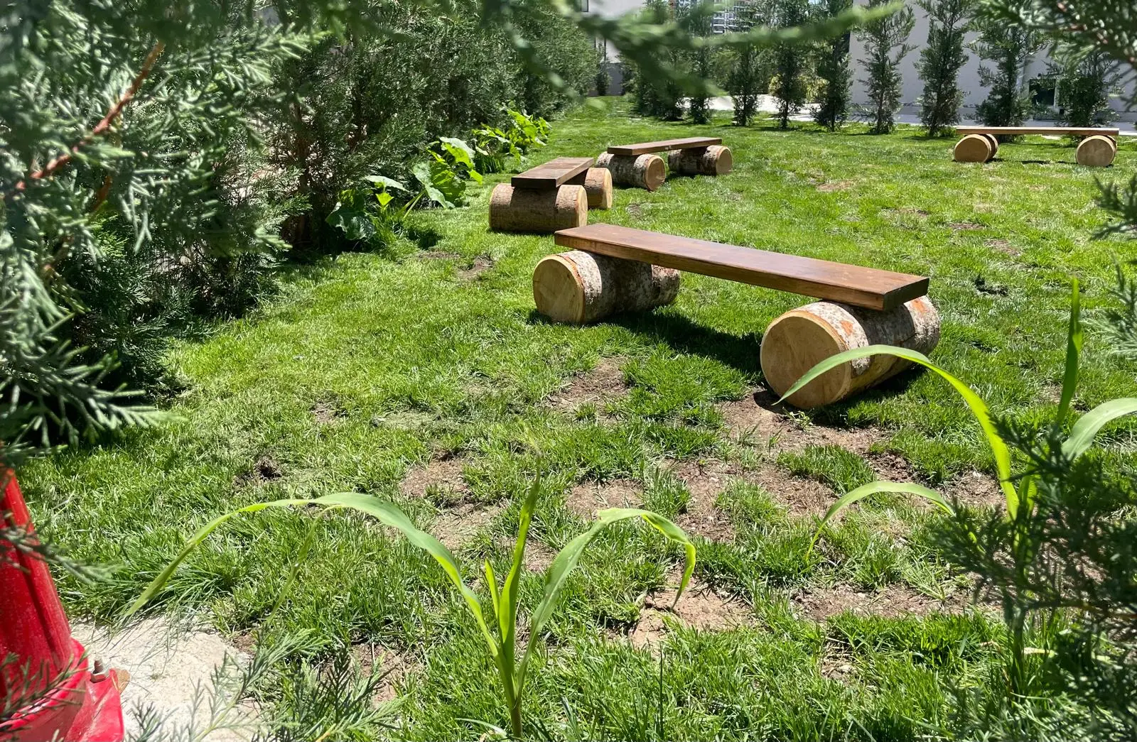 Açı Eryaman Koleji – Garden & Nature – Garden seating area